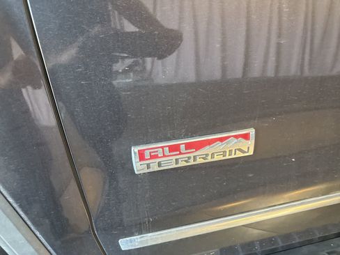 Used 2014 GMC Sierra 1500 SLT w/ All-Terrain Package image 11