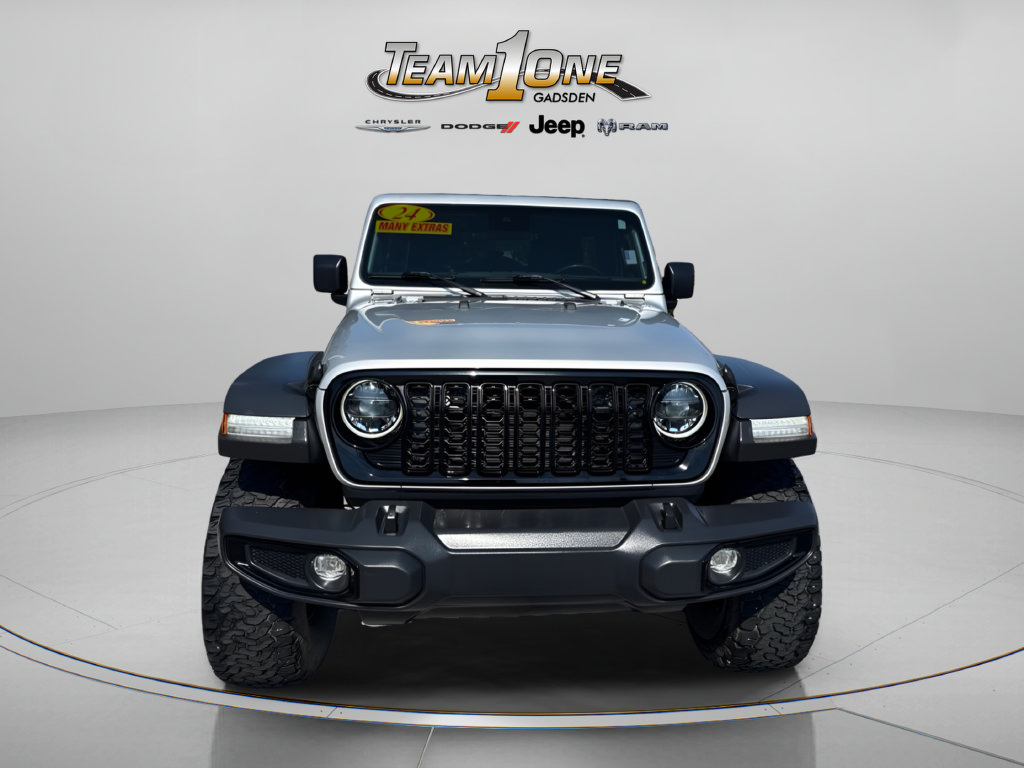 Used 2024 Jeep Wrangler Unlimited Sport AWD/4WD image 2