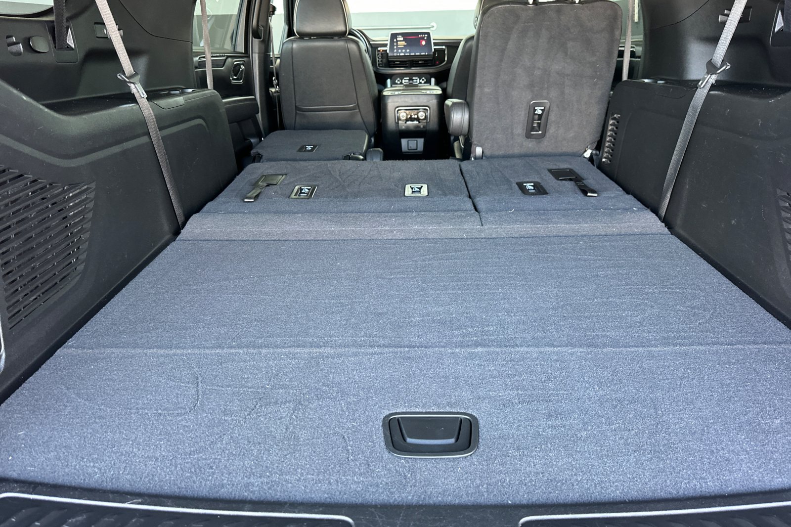 Certified 2023 GMC Yukon XL SLT RWD image 18