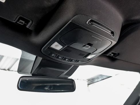Used 2020 Ford Expedition XLT w/ Equipment Group 202A AWD/4WD image 26