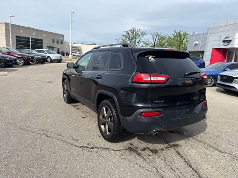 Used 2016 Jeep Cherokee 75th Anniversary AWD/4WD image 7
