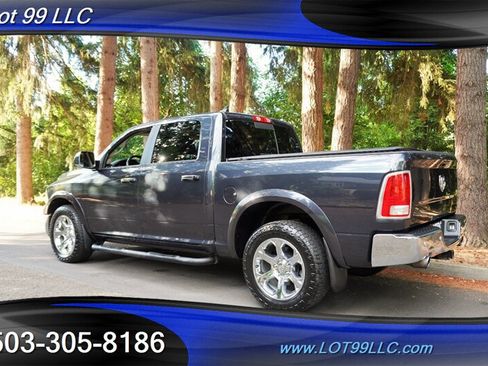 Used 2018 RAM 1500 Laramie w/ Convenience Group AWD/4WD image 11