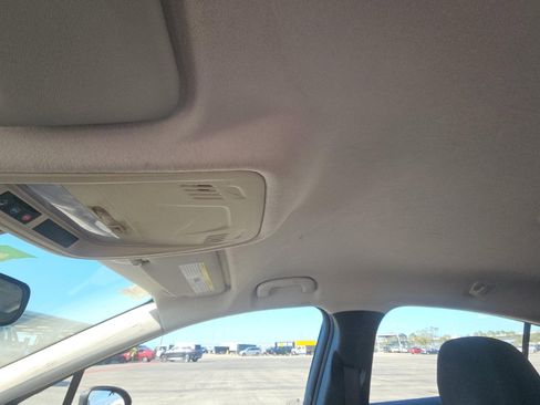 Used 2017 Chevrolet Cruze LS image 15