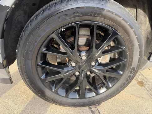 Used 2016 Dodge Durango SXT w/ Blacktop Package image 8