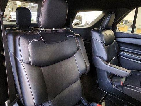 Certified 2020 Ford Explorer ST image 31