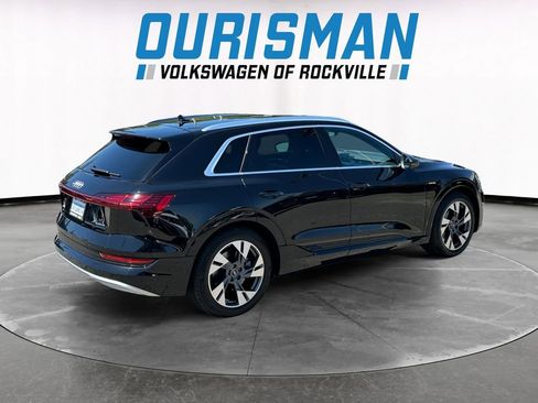 Used 2022 Audi e-tron Premium Plus w/ Premium Plus Package image 6