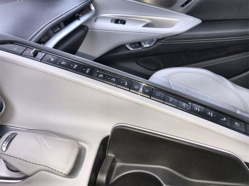 Used 2022 Chevrolet Corvette Stingray Preferred Conv w/ 2LT image 19