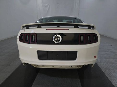 Used 2013 Ford Mustang GT Premium RWD image 5