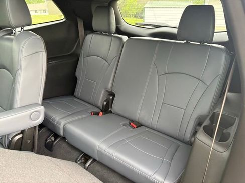 Used 2023 Buick Enclave Essence w/ Experience Buick Package AWD/4WD image 21