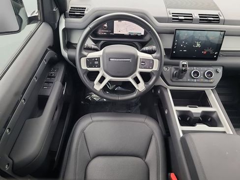 Used 2025 Land Rover Defender 110 S AWD/4WD image 11