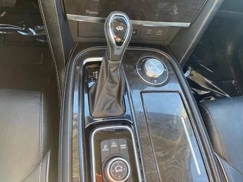 Used 2024 INFINITI QX80 Luxe image 15