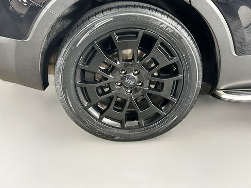 Used 2021 Kia Telluride EX w/ EX Premium Package AWD/4WD image 11