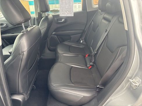 Certified 2021 Jeep Compass Latitude image 27