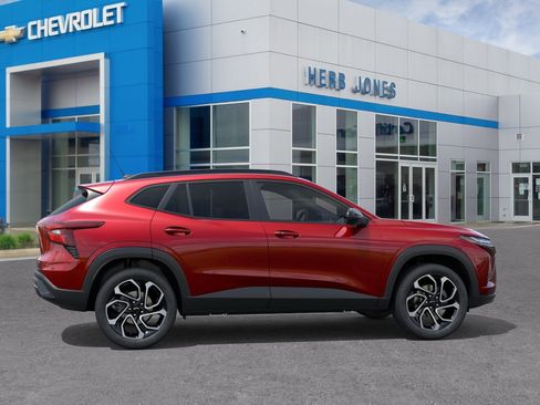 New 2026 Chevrolet Trax RS FWD image 5