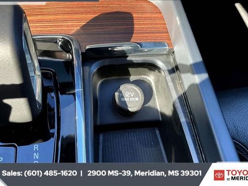 Used 2024 Volvo S60 B5 Ultimate w/ Climate Package image 22