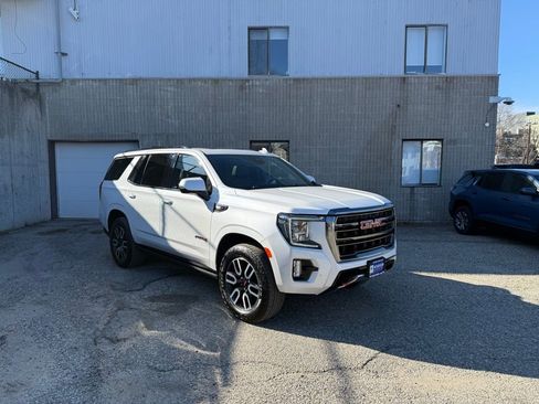 Used 2024 GMC Yukon AT4 w/ AT4 Premium Plus Package AWD/4WD image 8