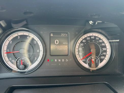 Used 2019 RAM 1500 Classic SLT AWD/4WD image 11