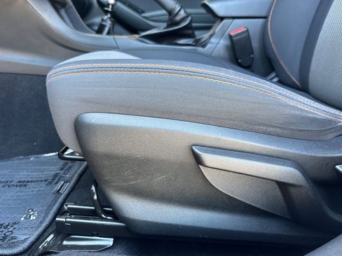 Used 2022 Subaru Crosstrek 2.0i Premium w/ Popular Package #2 image 15