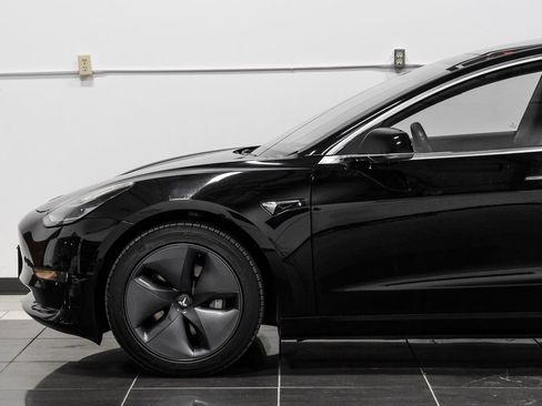 Used 2018 Tesla Model 3 Long Range image 18