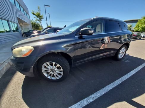 Used 2010 Volvo XC60 T6 AWD/4WD image 2