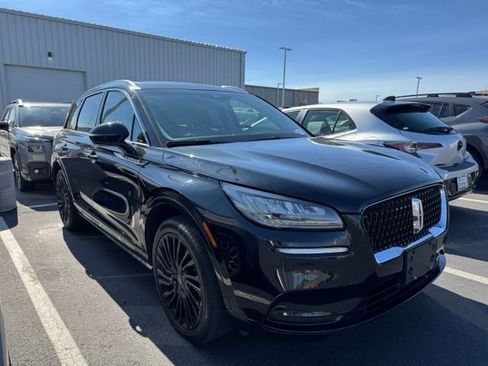 Used 2022 Lincoln Corsair Reserve FWD image 2