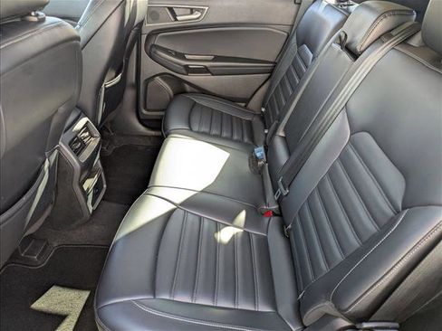 Used 2024 Ford Edge SEL image 17