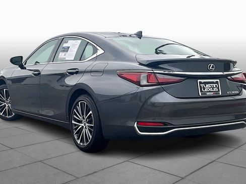 Used 2025 Lexus ES 300h w/ Premium Package image 12