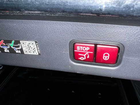 Certified 2026 Mercedes-Benz GLC 300 4MATIC image 16