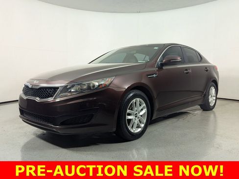 Used 2011 Kia Optima LX w/ Convenience Pkg image 3