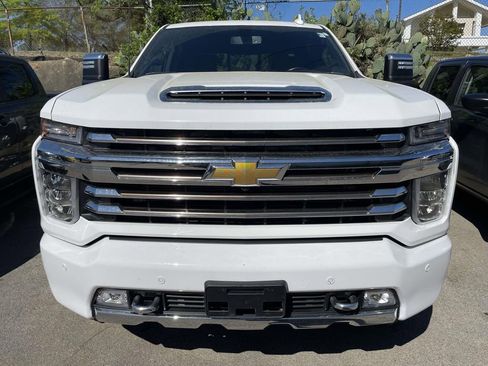 Used 2023 Chevrolet Silverado 2500 High Country AWD/4WD image 3