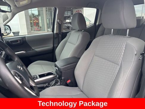 Used 2020 Toyota Tacoma SR5 w/ Technology Package image 13