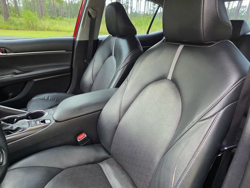 Used 2023 Toyota Camry XSE w/ Navigation Package FWD image 13