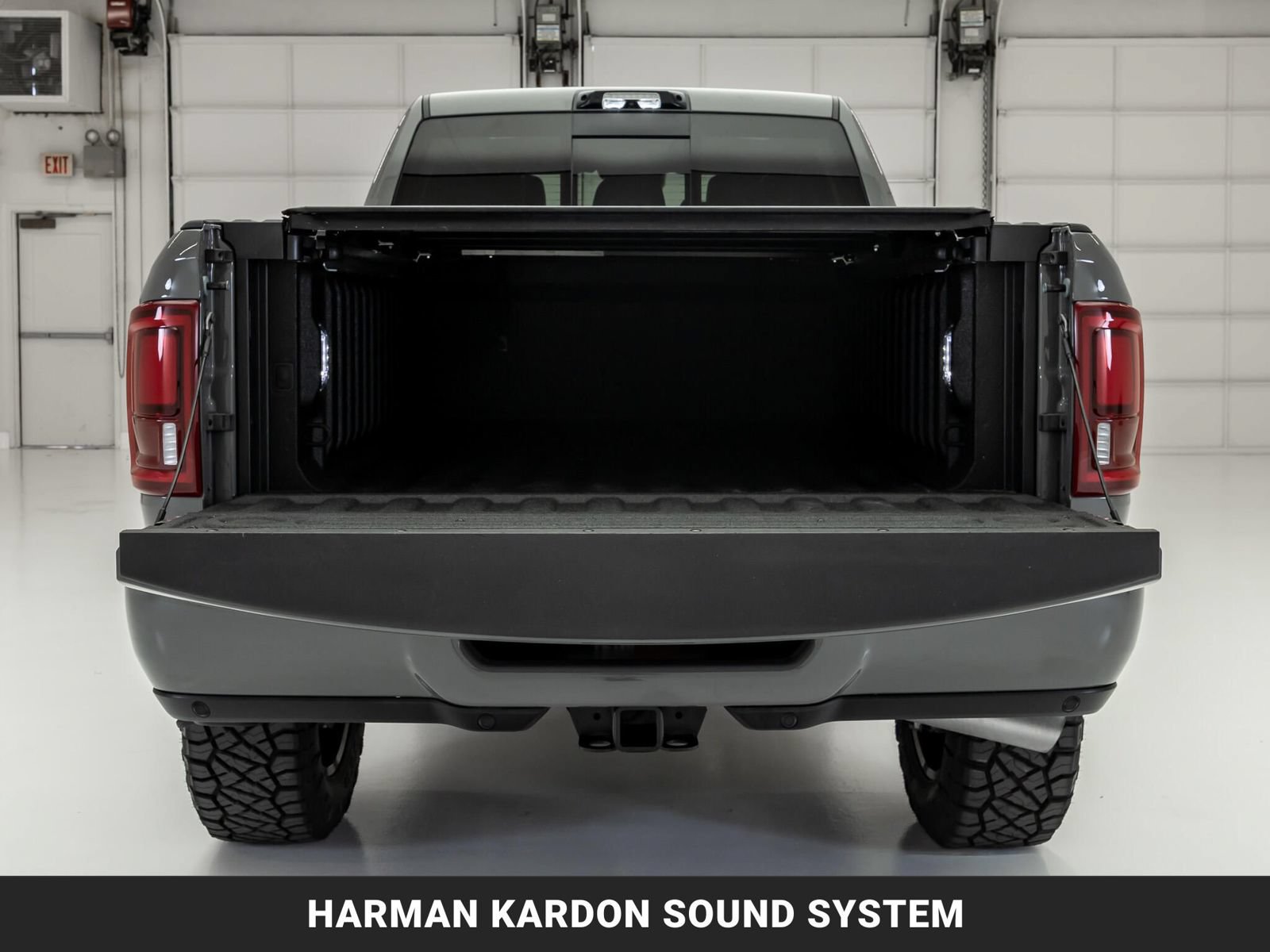 Used 2026 RAM 2500 Limited AWD/4WD image 9
