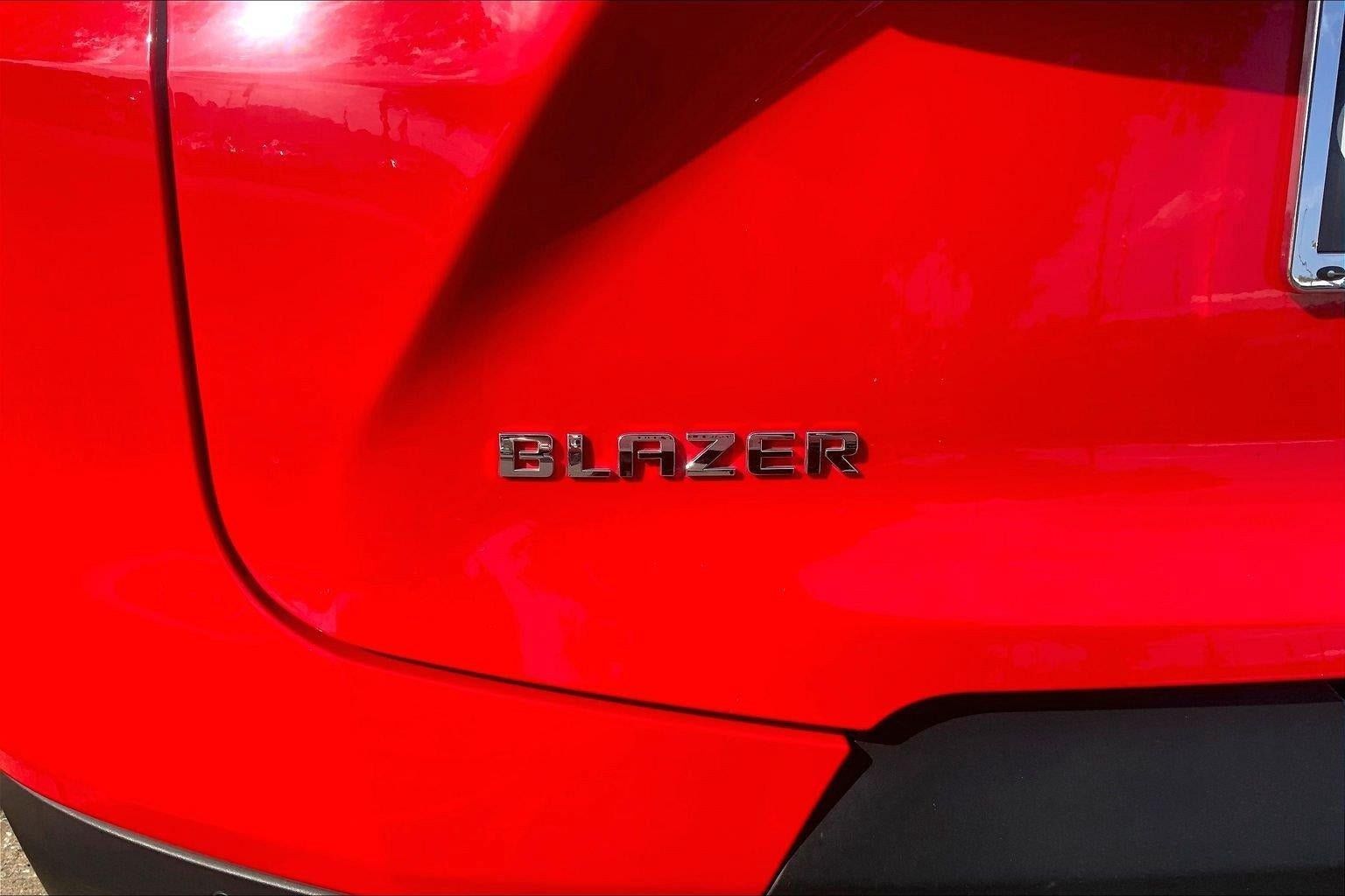 Used 2019 Chevrolet Blazer LT FWD image 30