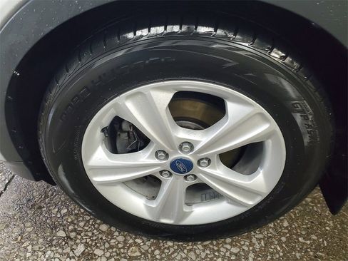 Used 2014 Ford Escape SE w/ Equipment Group 201A image 4