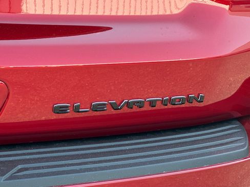 New 2025 GMC Yukon XL Elevation image 7