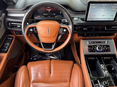 Used 2022 Lincoln Aviator Black Label Grand Touring w/ Class IV Trailer Tow Package image 14