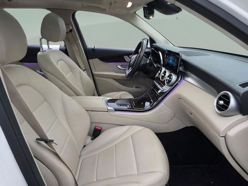 Used 2022 Mercedes-Benz GLC 300 GLC 300 image 30