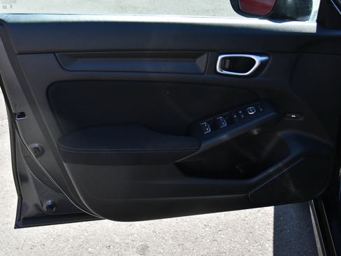 Used 2025 Honda Civic Sport image 13