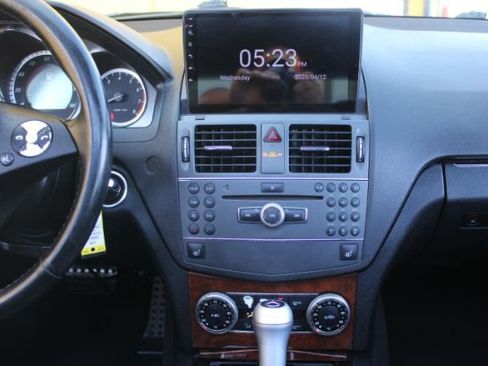 Used 2011 Mercedes-Benz C 300 Sport image 15