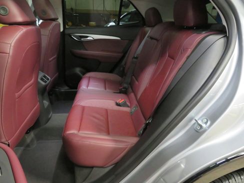 New 2026 Buick Envision Sport Touring image 9