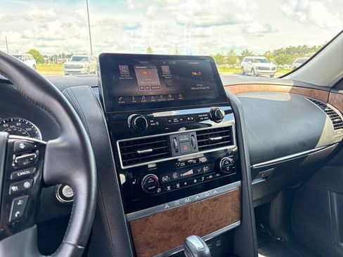 Used 2022 Nissan Armada SL RWD image 17