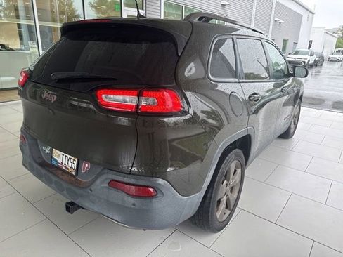 Used 2016 Jeep Cherokee 75th Anniversary FWD image 9