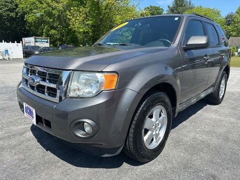 Used 2011 Ford Escape XLT AWD/4WD image 3