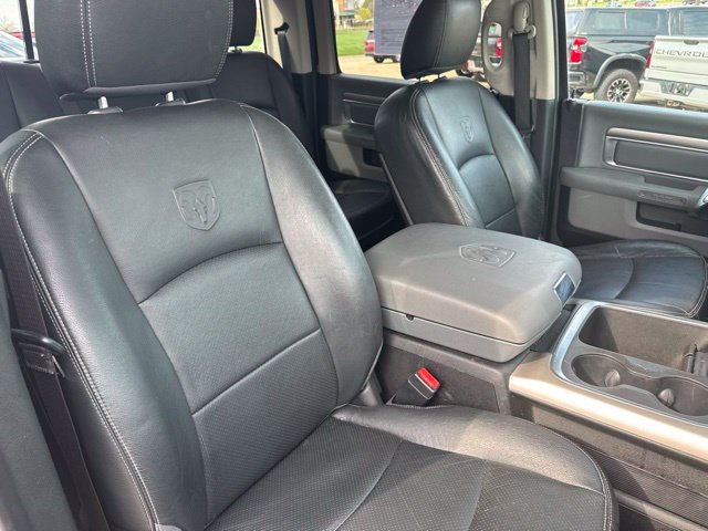 Used 2018 RAM 1500 Classic SLT w/ SLT Plus D←cor Group AWD/4WD image 30