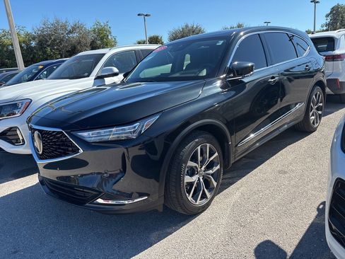 Used 2023 Acura MDX SH-AWD w/ Technology Package image 3