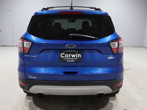 Used 2018 Ford Escape SE image 3