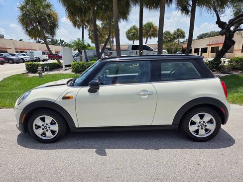 Used 2016 MINI Cooper 2-Door Hardtop FWD image 5
