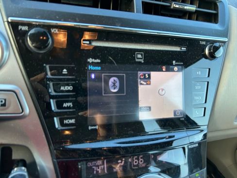 Used 2017 Toyota Prius V Five w/ Advanced Technology Package FWD image 26