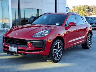 Used 2024 Porsche Macan T w/ Premium Plus Package